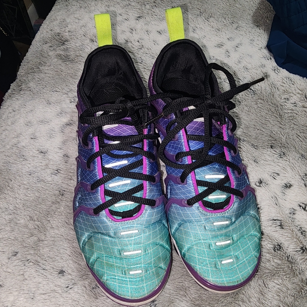 Nike vapormax size 8 women's